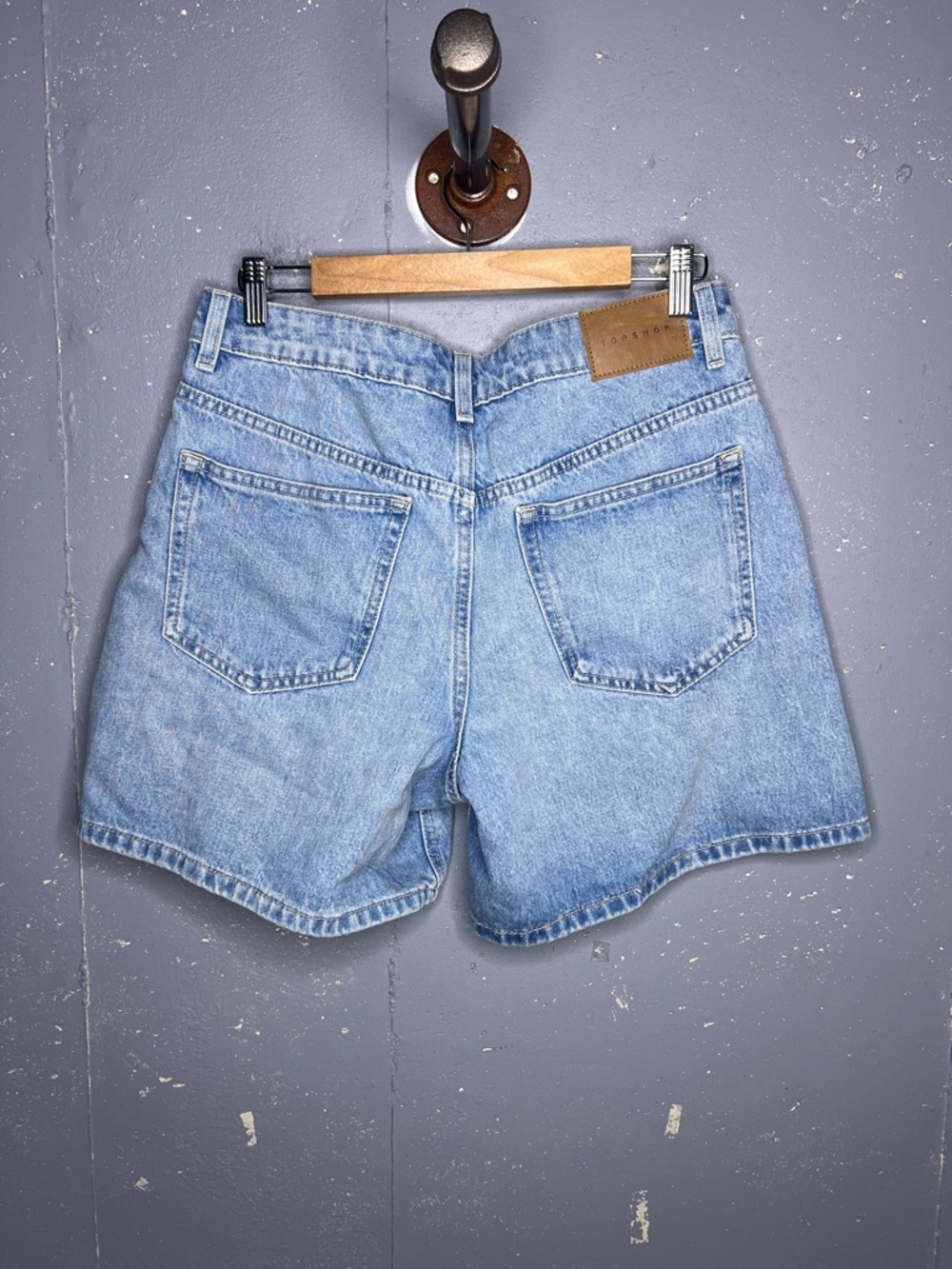 Size 12 Topshop Denim Shorts NWOT - Picture 4 of 6